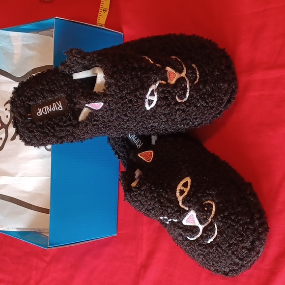 NIB RIPNDIP LARGE HOUSR SLIPPERS BLACK Cat face super cute - Picture 5 of 7